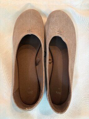 SOFT SUEDE BALLET FLATS